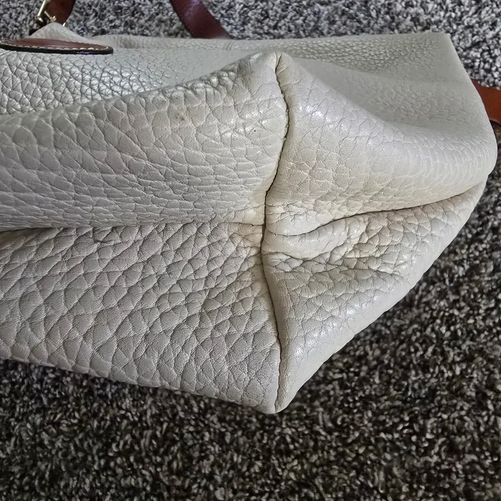 Dooney & Bourke Hobo Bag Womens Large Cream Tan All Weather Leather Vintage